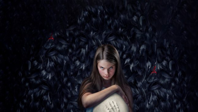 Latvijā un Rīgā filmē vērienīgu Somijas spēlfilmu “Hatching”