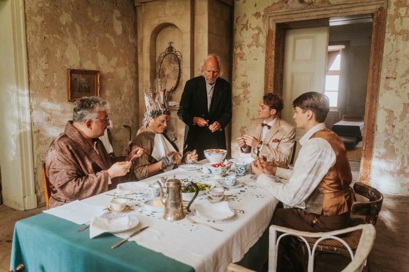 Boarding House in a Manor