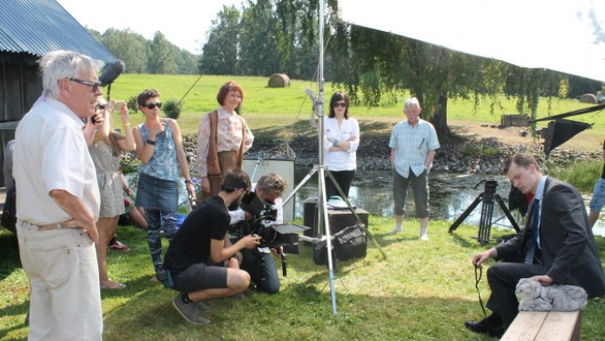 Simtgades programmā sāk filmēt Varis Brasla