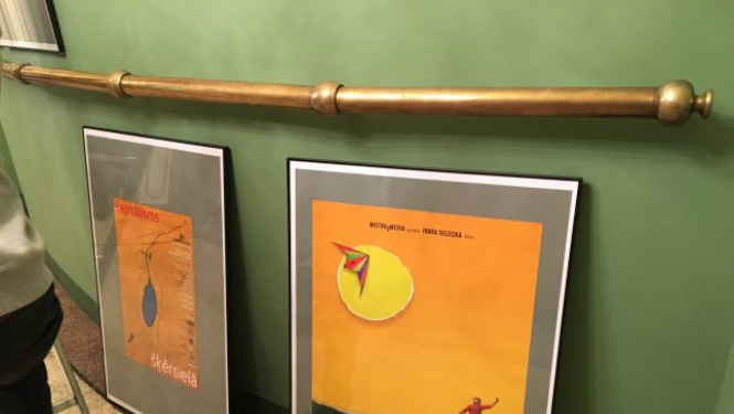 Kinoteātrī “Splendid Palace” atklāj Ivara Selecka filmu plakātu izstādi