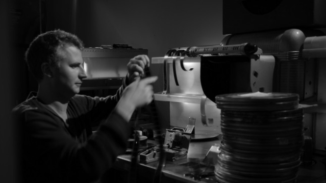 “Escaping Riga” Lībekā, Sanpaulu, Tallinā un citur