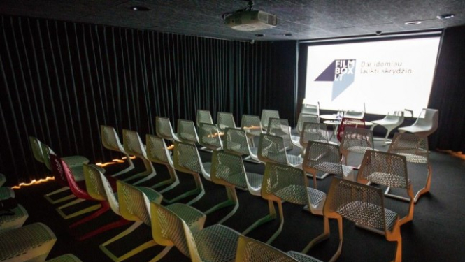 Oktobris – Latvijas filmu mēnesis Viļņas lidostā