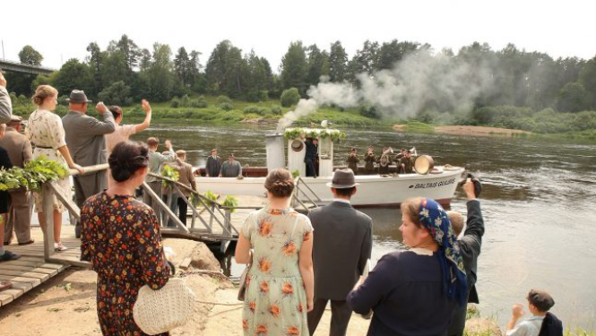 Noslēdzas Kairiša filmas “Piļsāta pi upis” filmēšana Krāslavā