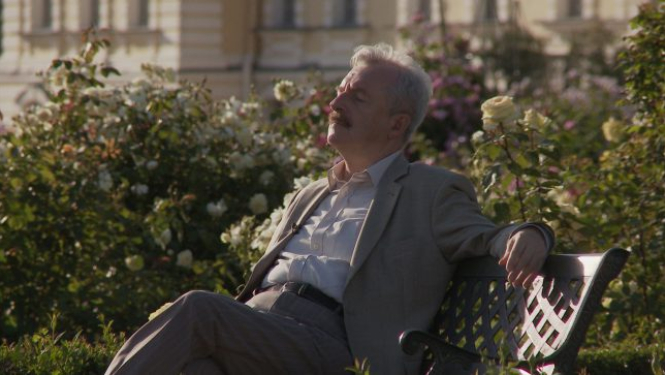 Klajā laists filmas “Kaza kāpa debesīs” treileris