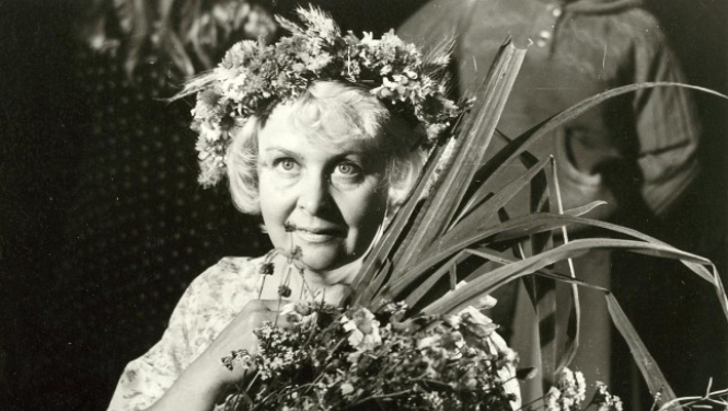 Nepārspētā Jāņu filma “Limuzīns Jāņu nakts krāsā”