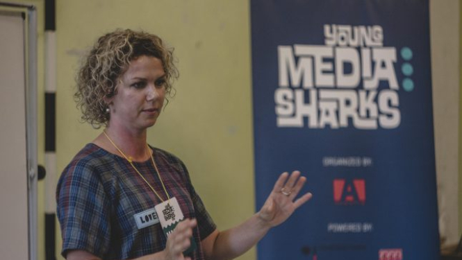 Kinoveidotāji uzrunā jauniešus mediju nometnē