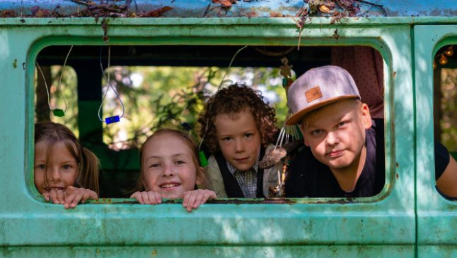 Portālā filmas.lv apkopoti režisora Olafa Okonova darbi