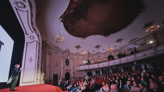 Splendid Palace Lielā zāle