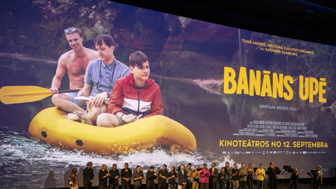 filmas grupa pirmizrādē