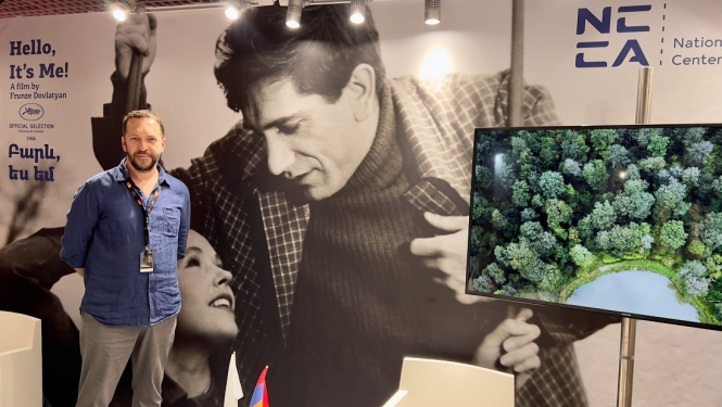 Roberts Vinovskis Armēnijas Kannu stendā