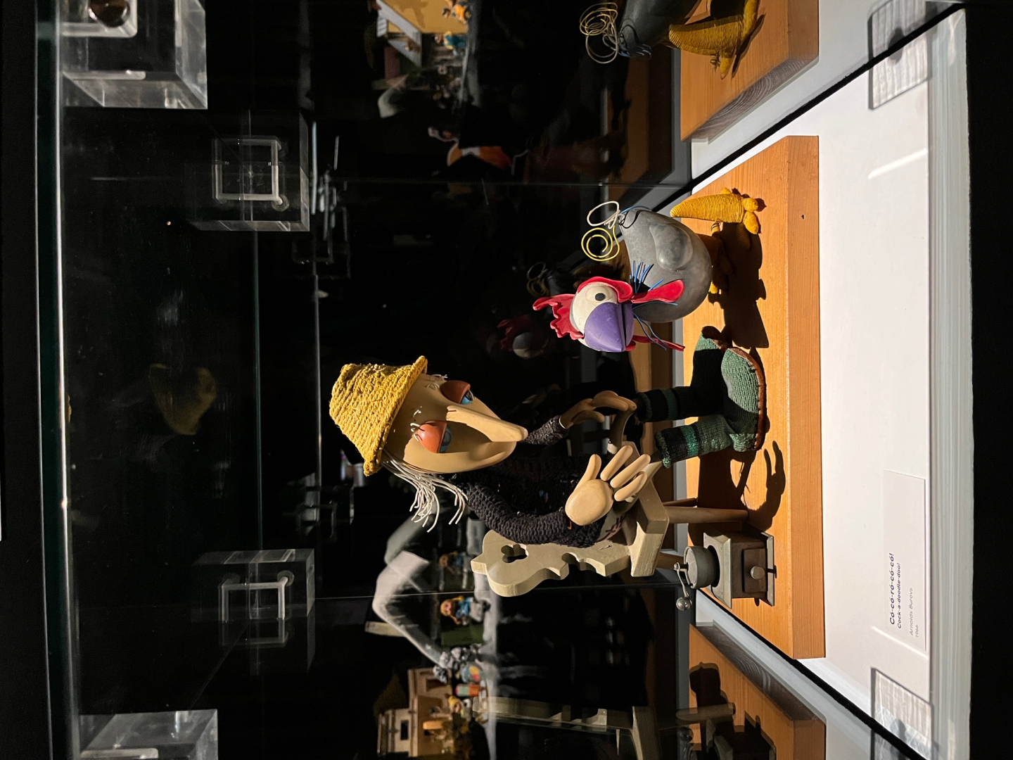 skats leļļu izstādē