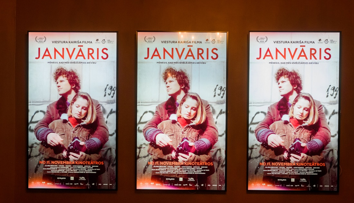 Janvāris - pirmizrādes plakāti