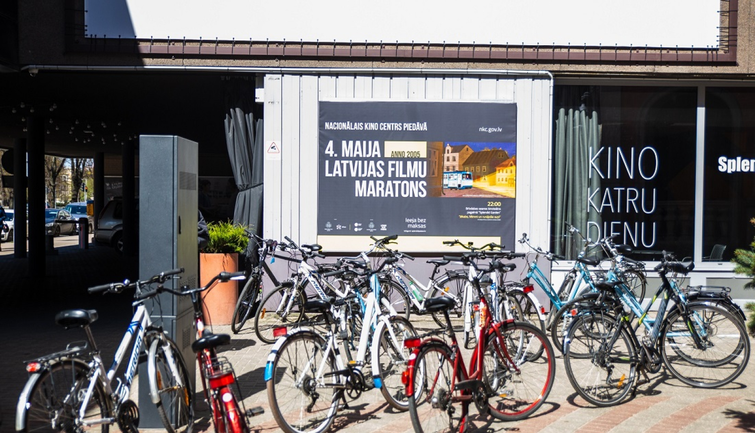 Kinoteātris Splendid Palace 4. maijā