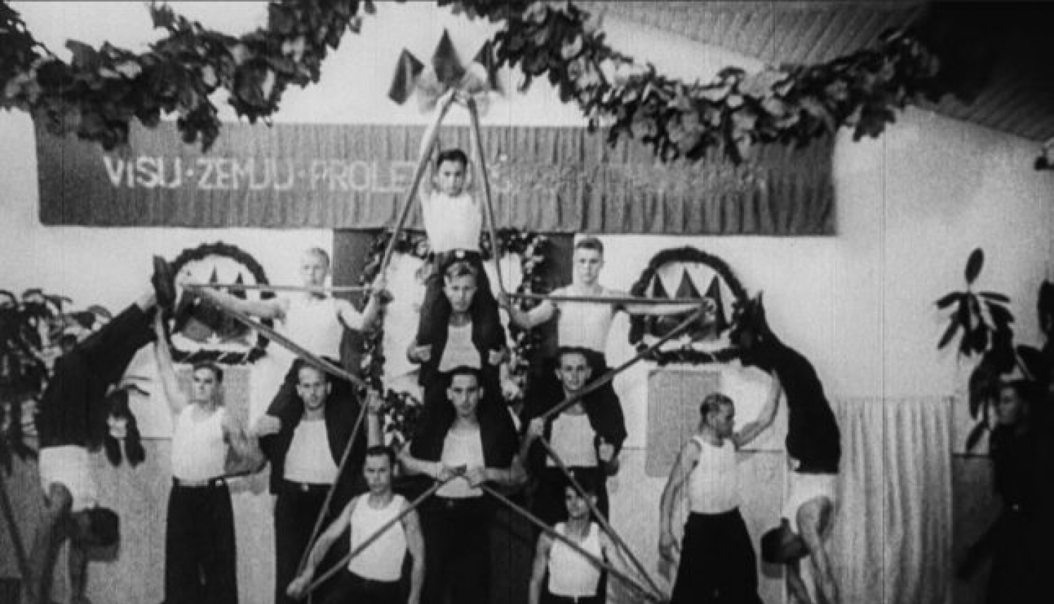 Doma dārza kinoseansā – 40.-50. gadu hronikas