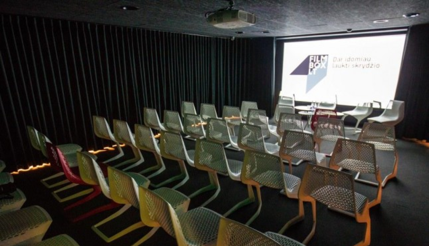 Oktobris – Latvijas filmu mēnesis Viļņas lidostā