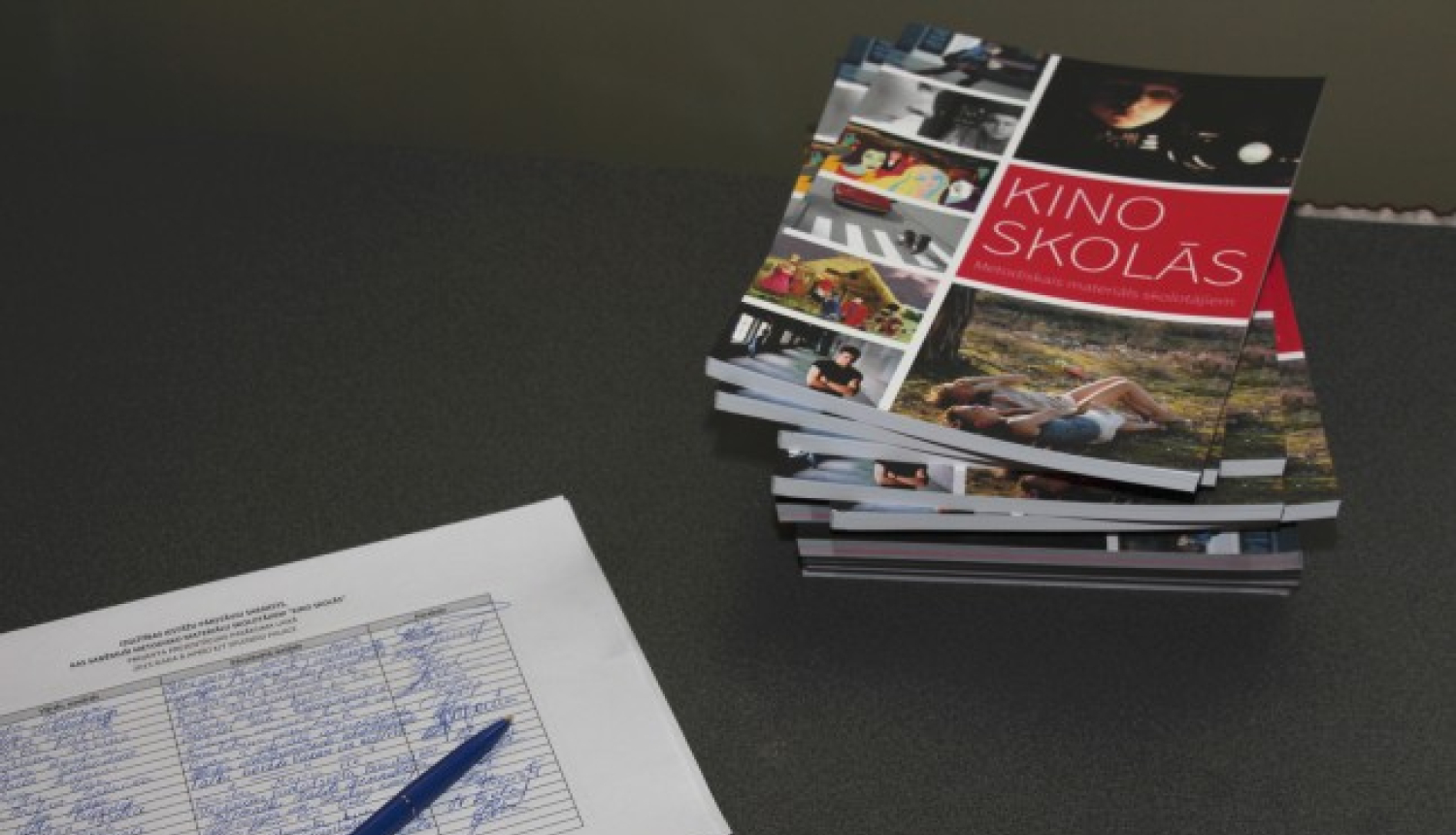 Aicinām pedagogus saņemt mācību materiālu “Kino skolās”