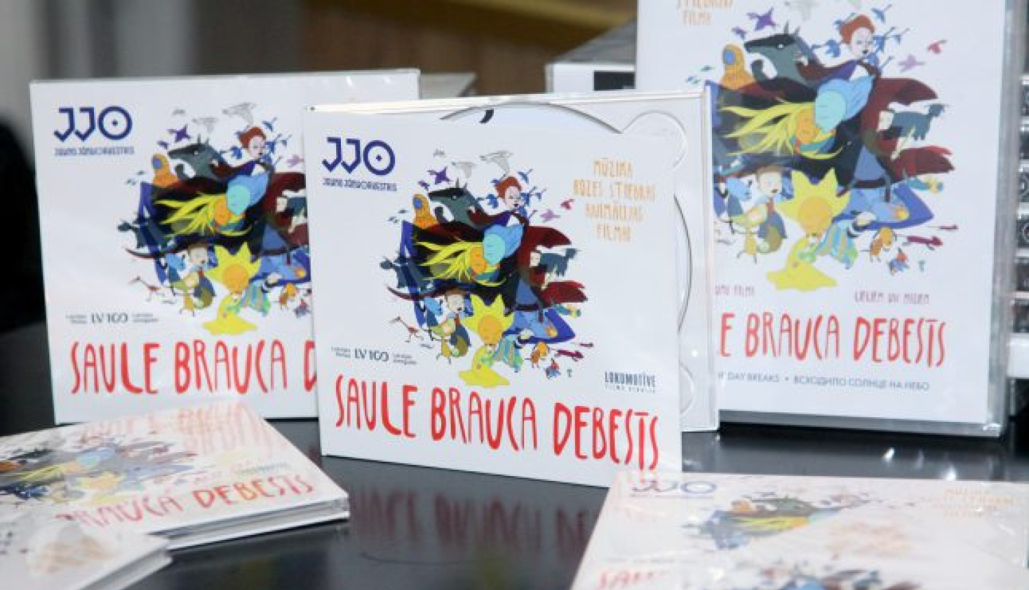 Iznācis simtgades filmas “Saule brauca debesīs” mūzikas albums un DVD