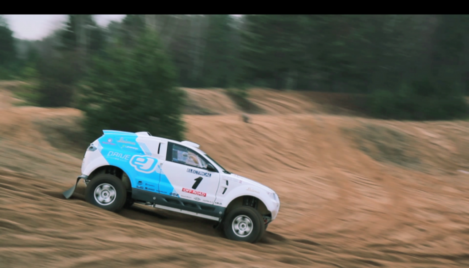 Jauna dokumentālā filma par Latvijas OSCar un Dakāras ralliju