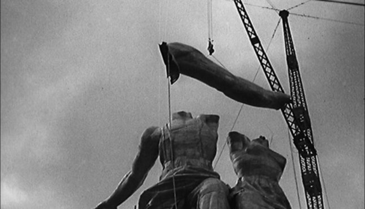 Sarunu ciklā „Simtgade un vēl” – Ilona Brūvere un „Versija Vera”