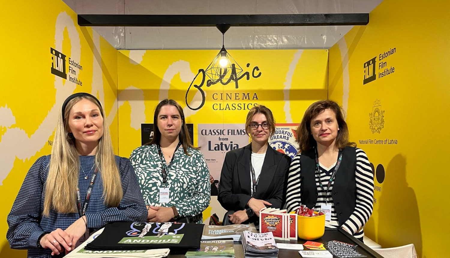 Lietuvas un Latvijas pārstāves stendā