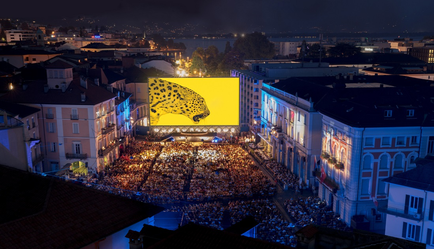 Lokarno festivāla brīvdabas ekrāns