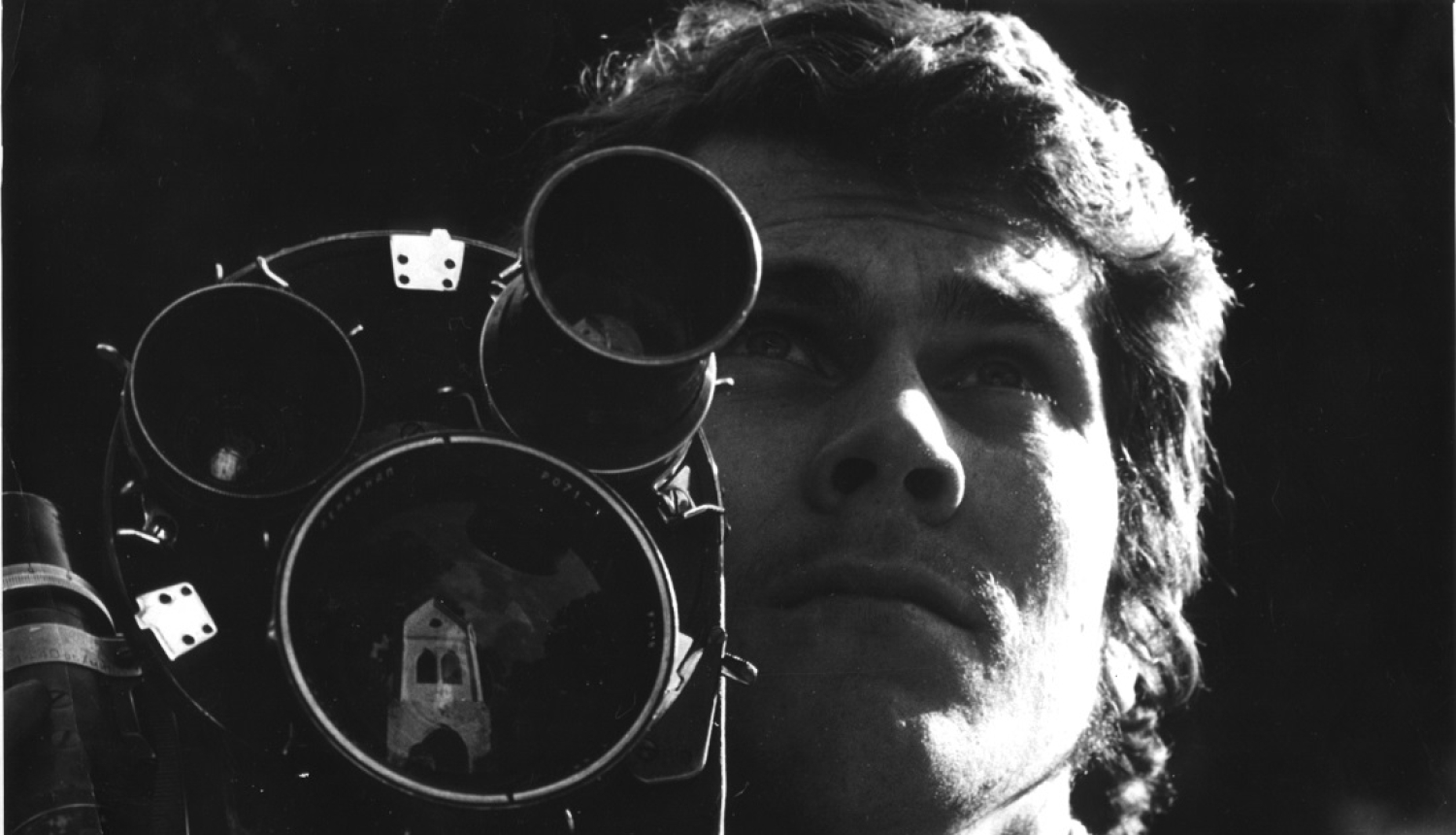 Juris Podnieks ar kameru