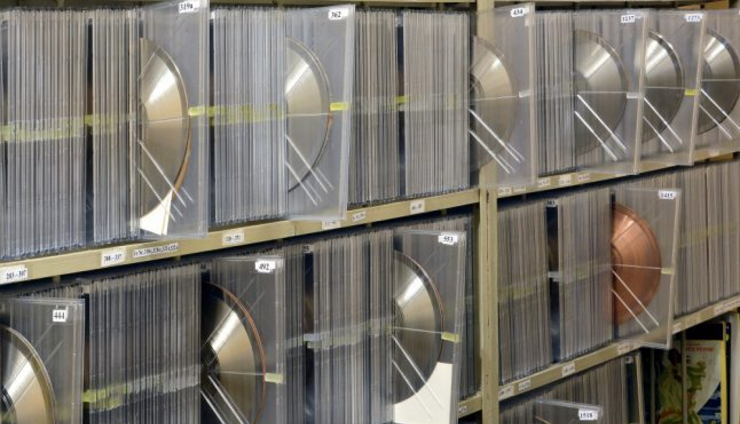 Vietni „Redzi, dzirdi Latviju!” papildina skaņas ieraksti un angļu versija