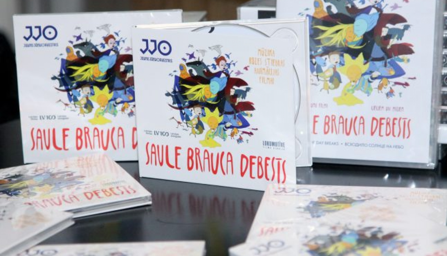 Iznācis simtgades filmas “Saule brauca debesīs” mūzikas albums un DVD