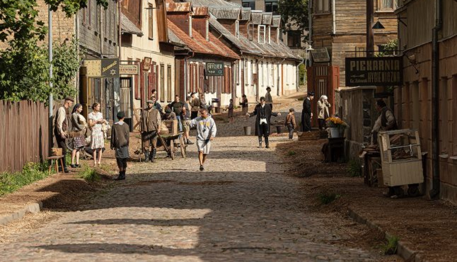 Noslēgusies kopražojuma “Kāzas II” filmēšana Latvijā Noslēgusies kopražojuma “Kāzas II” filmēšana Latvijā
