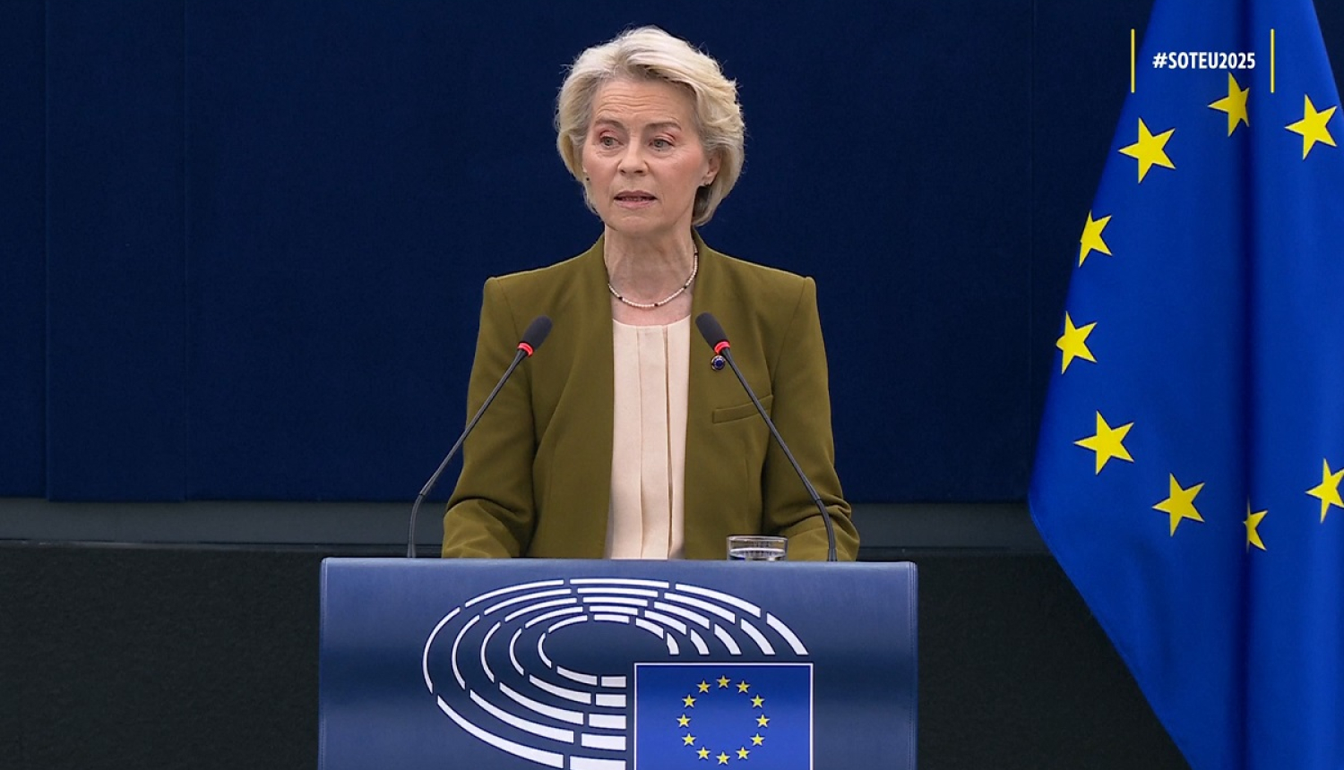 Ursula fon der Leiena tribīnē